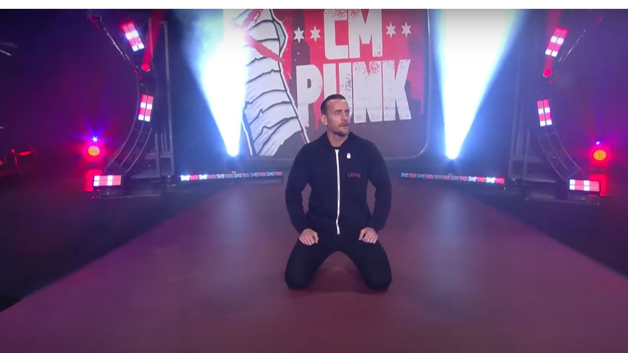 "CM Punk's Triumphant Return to WWE: The Straight Edge Superstar Shines Despite Alleged Arm Injury"