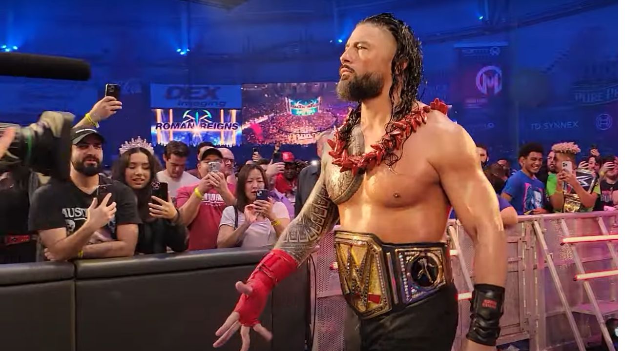"The Tribal Chief's Bold Move: Roman Reigns Taunts Ringside, Sparks WWE Universe Outcry!"