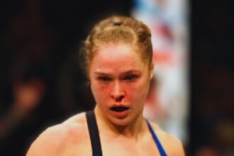 Ronda Rousey’s Rise and Fall: Joe Rogan’s Fiery Defense Against Ruthless Fans